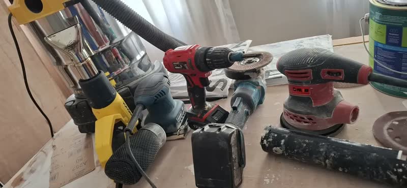 foto de Lixadeira Orbital Bosch Gss 140-a Com Coletor De Pó 220w Cor Azul