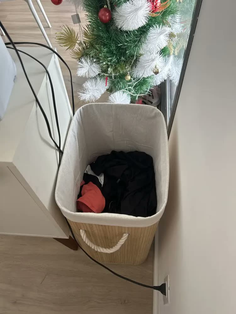 foto de Cesto De Bambu Redondo Marrom Ecológico Forrado Roupas Sujas Banheiro E Lavanderia Casa Laura Enxovais