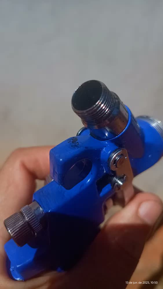 foto de Pistola De Pintura Profissional H2000 Premium 0.8mm Retoque