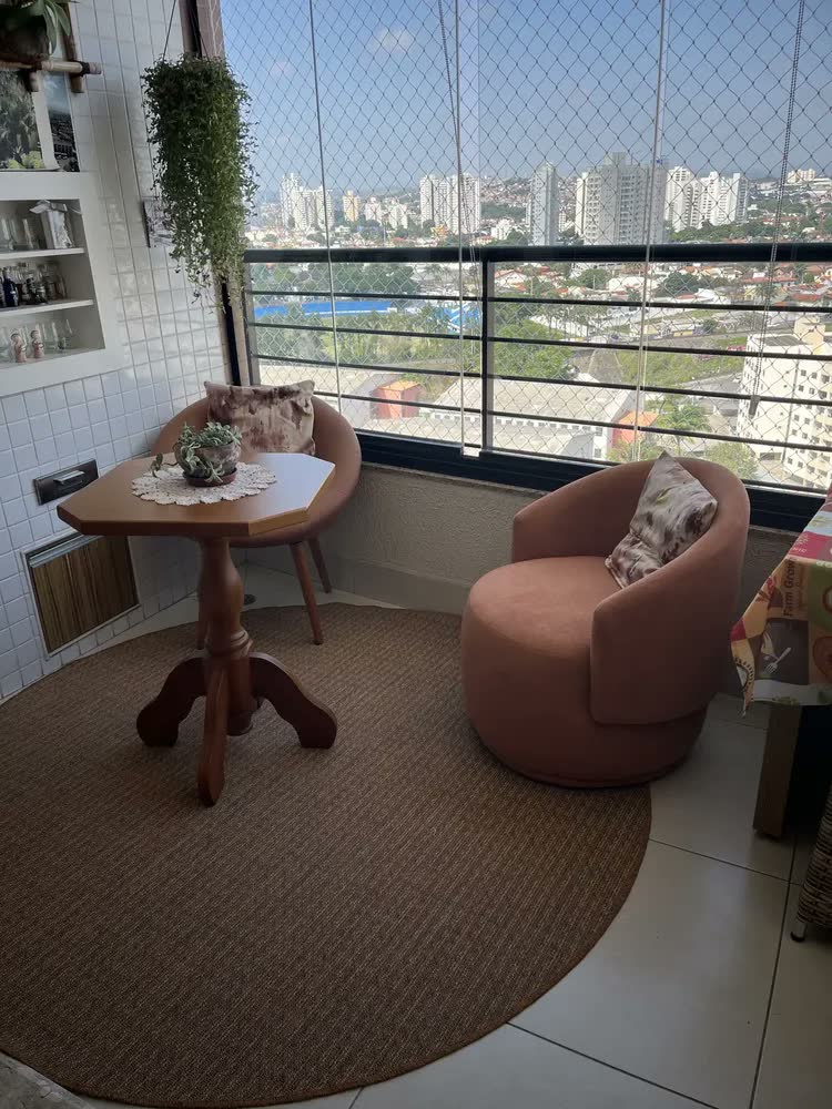 foto de Poltrona Beatriz Orgânica Sala Estar Recepção Bouclé Cor Prateado