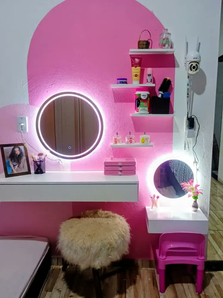 foto de Espelho Redondo 30cm Led Para Parede Quarto Sala Banheiro