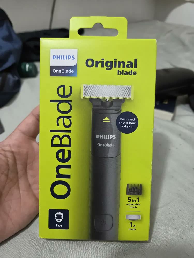 foto de Barbeador Elétrico Philips Qp1424/10 Oneblade
