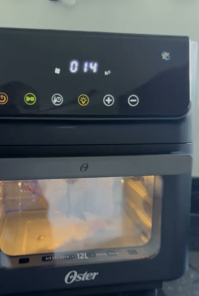 foto de Fritadeira Oven Fryer 12 Litros Multi Touch3 Em 1 Ofrt790 Cor Preto Oster