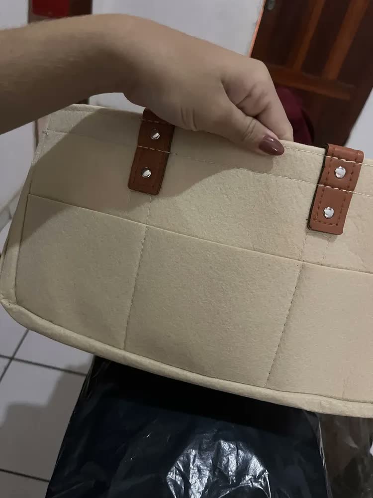 foto de Cesto Organizador De Feltro De Roupas E Fraldas Para Bebê