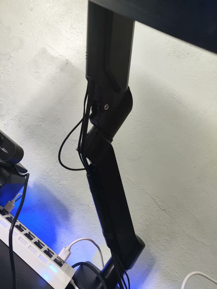 foto de Suporte Ajustável de Mesa WLK com Braço Articulado e Pistao a Gas 10kg Mnitor de até 35 Polegadas