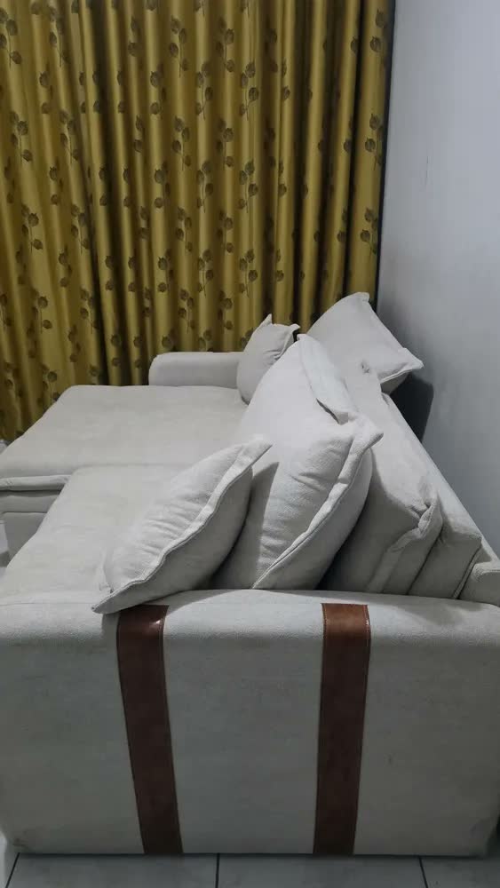 foto de Sofá Sem Caixa Retrátil 2,00m Soft Bonnie Boucle Cama Inbox Cor Bege Desenho Do Tecido Liso