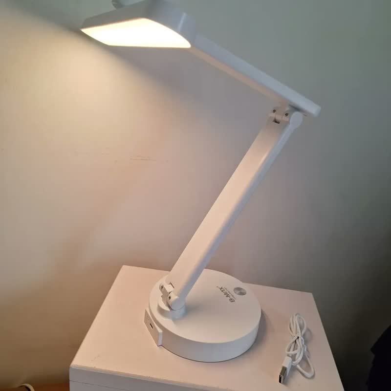 foto de Luminária Mesa LED Articulada Touch Recarregável com 3 Modos de Luz Vellon