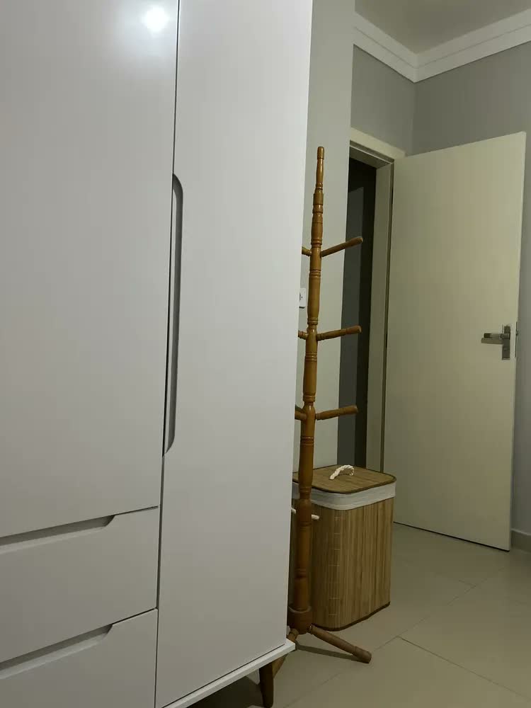 foto de Cesto de Roupa Suja Bambu Tropical Retangular 60L com Tampa Jolitex