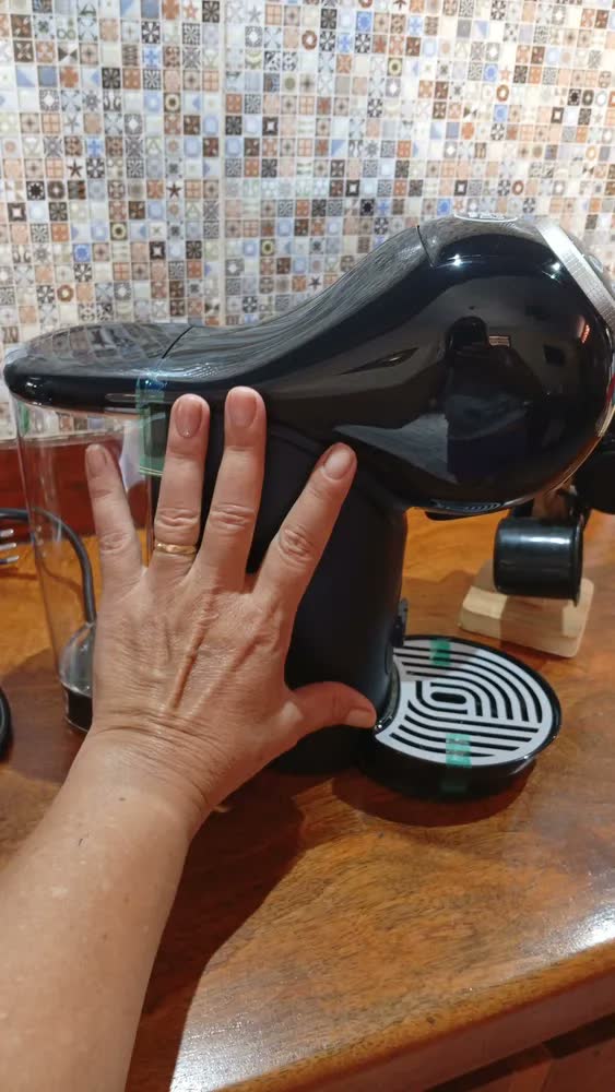 foto de Cafeteira Expresso Nescafé Dolce Gusto Arno Genio S Plus Cor Cinza