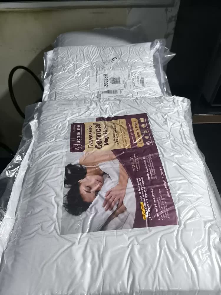 foto de Travesseiro Cervical Magnético Infravermelho Aromaterapia Cor Branco