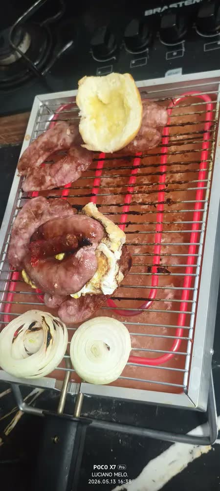 foto de Churrasqueira Elétrica Rizzolar RizzoGrill 1.6kW Prata Compacta Portátil