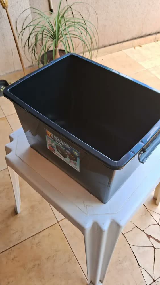 foto de Kit Com 10 Caixas Organizadoras Com Tampa E Trava 56 Litros Grande Resistente Com Brinde 123 Organizei