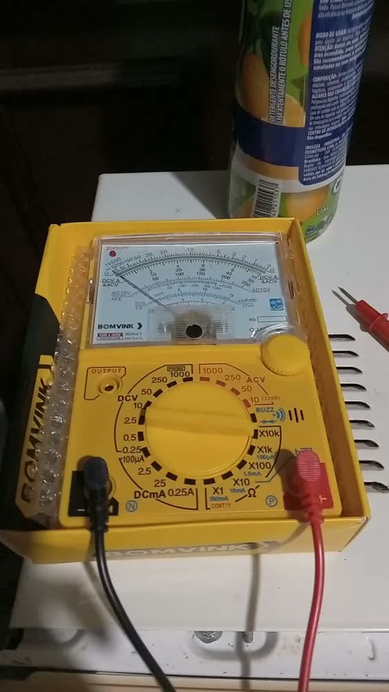 foto de Multímetro Analógico Bomder para Tensão e Corrente até 1000V