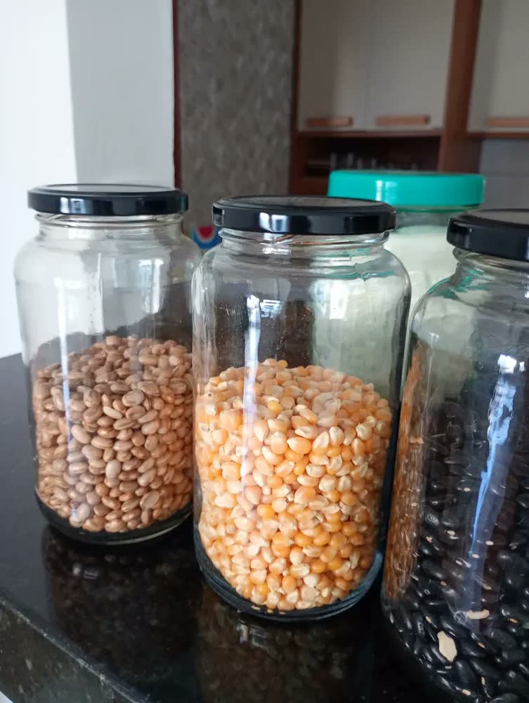 foto de 6 Potes De Vidro 800ml Az 500 Com Tampas Metálicas E Lacres Cor Preto