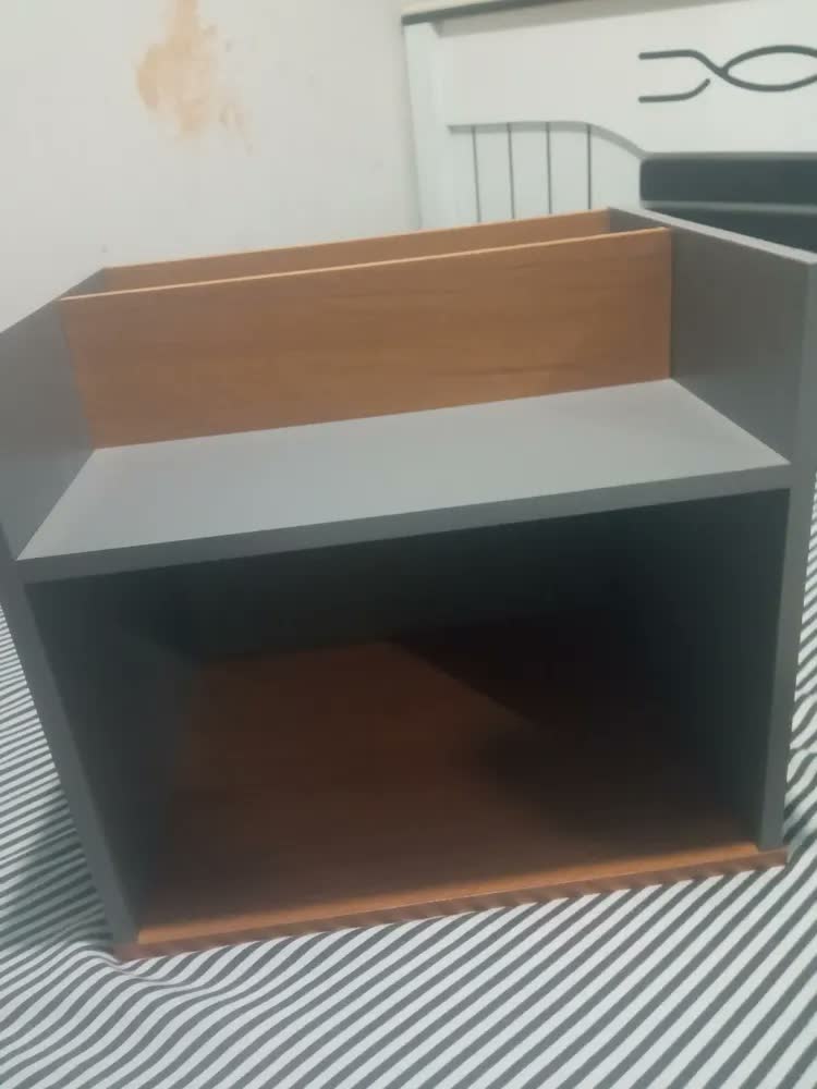 foto de Mesinha  Cabeceira Cama Box C/ Prateleira Suspensa Compacta