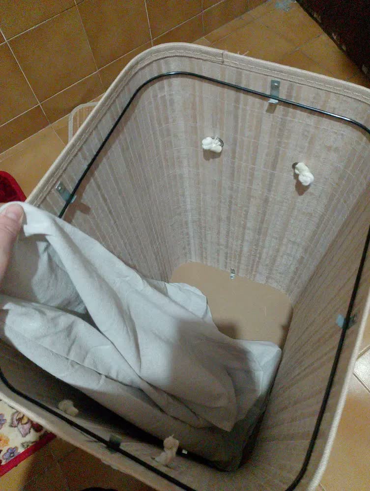 foto de Cesto de Roupa Suja Bambu Retangular 70L com Tampa e Alças