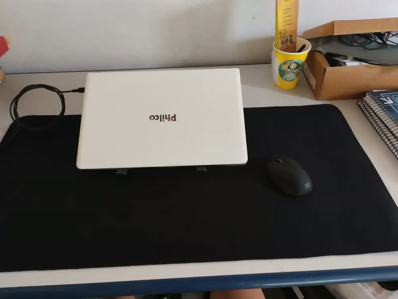 foto de Suporte Em Aluminio Note Apoio Notebook Laptop Computador Mesa Universal Rishon Cor Preto