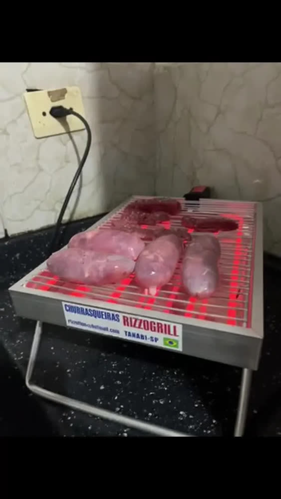 foto de Churrasqueira Elétrica Rizzogrill 01 - Cor Prata