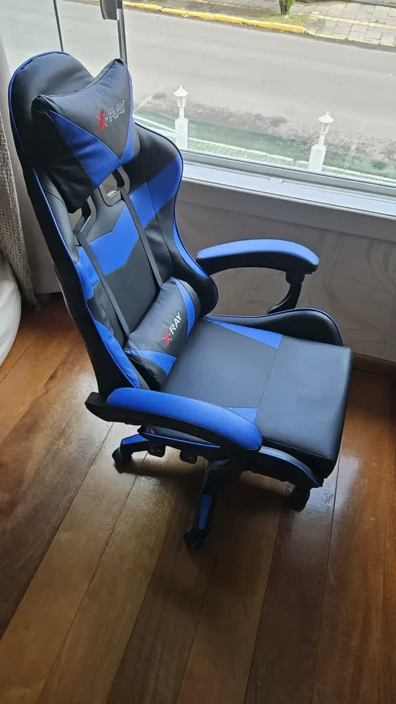 foto de Cadeira Streamer Ergonomica Confortável Reclinável Cor Preto Material Do Estofamento Couro Sintético