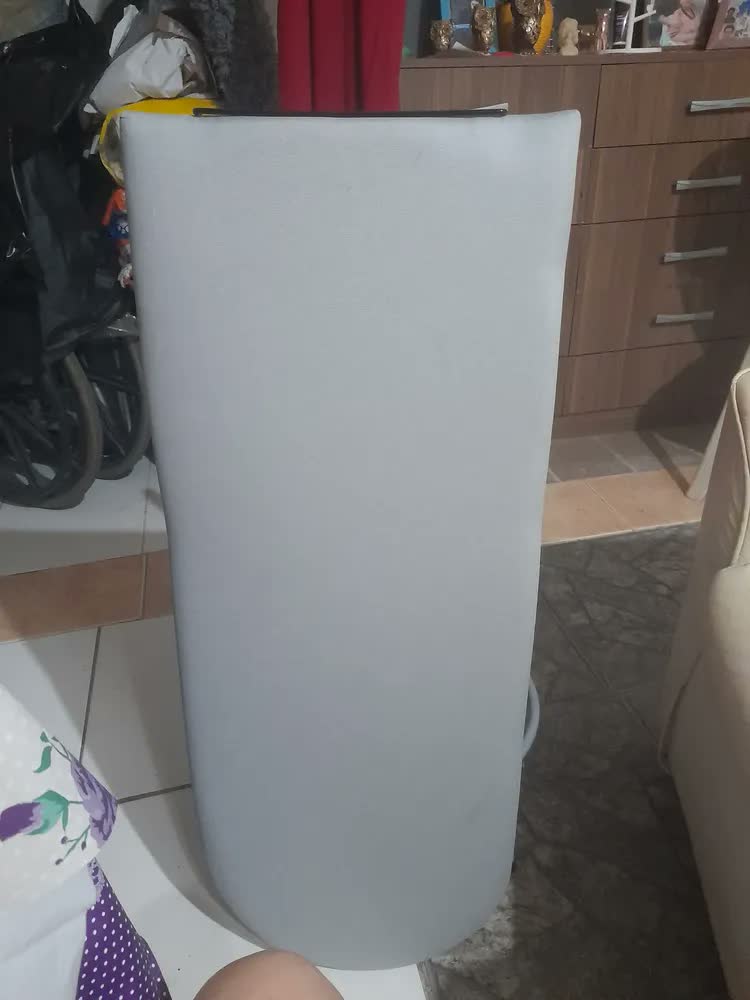 foto de Mesa De Passar Roupa Dobrável Tábua Portátil Tecido Térmico