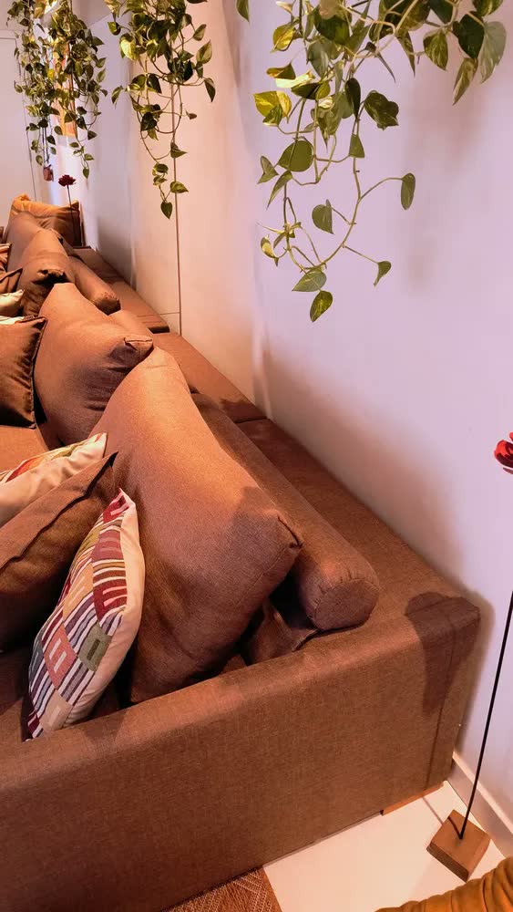 foto de Sofá Cama Living Retrátil Milão Almofadas Soltas 2,20 Linho