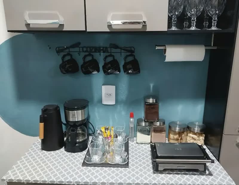 foto de Sanduicheira e Mini Grill HQ 180º 1000W Antiaderente Inox HQ-SG002