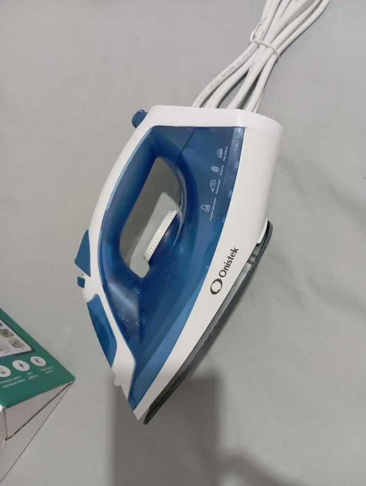 foto de Ferro De Passar Roupa Com Spray Vapor Cerâmica 2000w 127/220