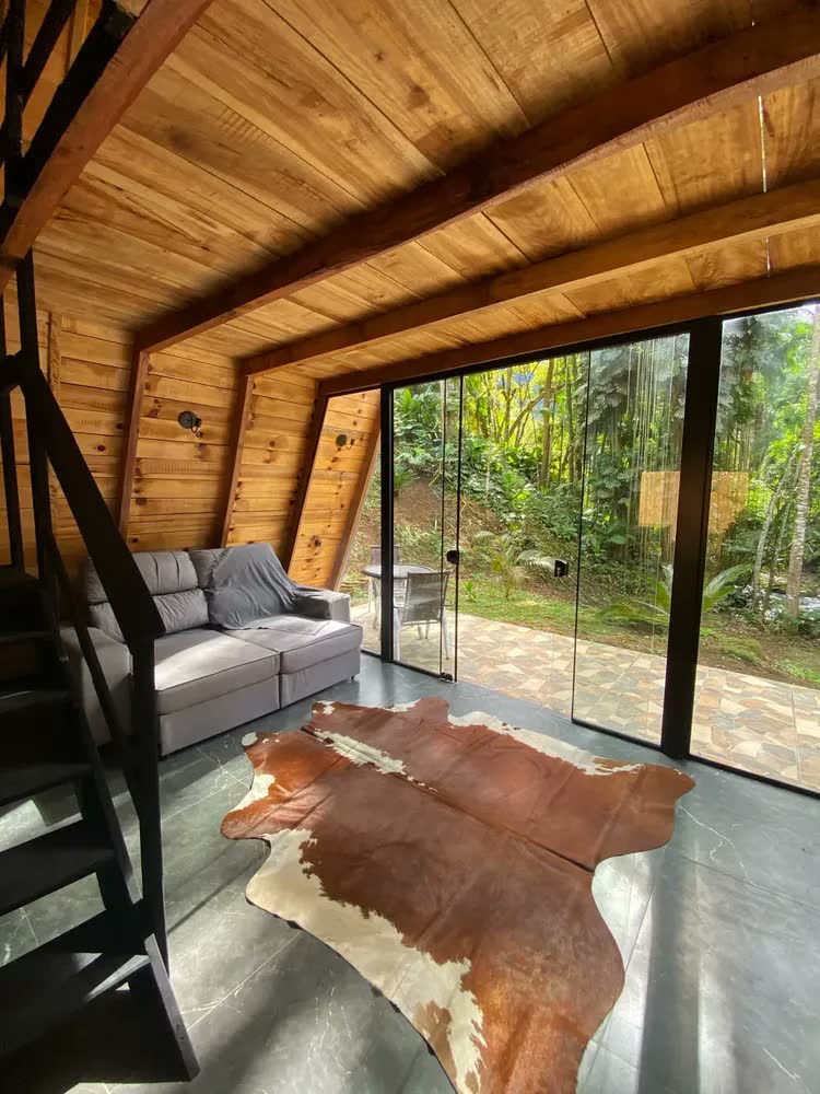 foto de Tapete De Couro Bovino Natural Cores Premium Grande Elegante Desenho Do Tecido Exotico