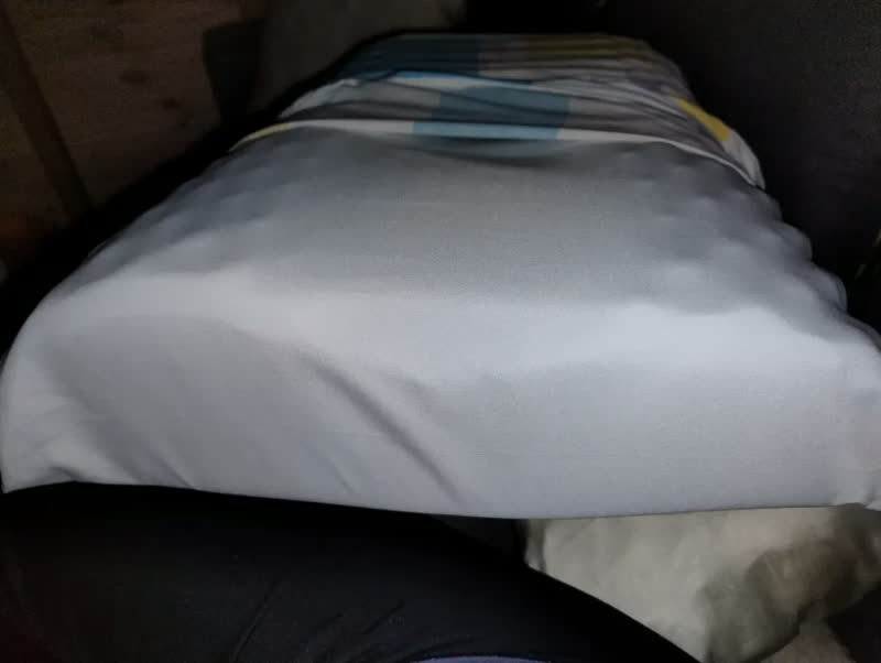 foto de Travesseiro Cervical Magnético Infravermelho - Alívio Rápido Cor Branco
