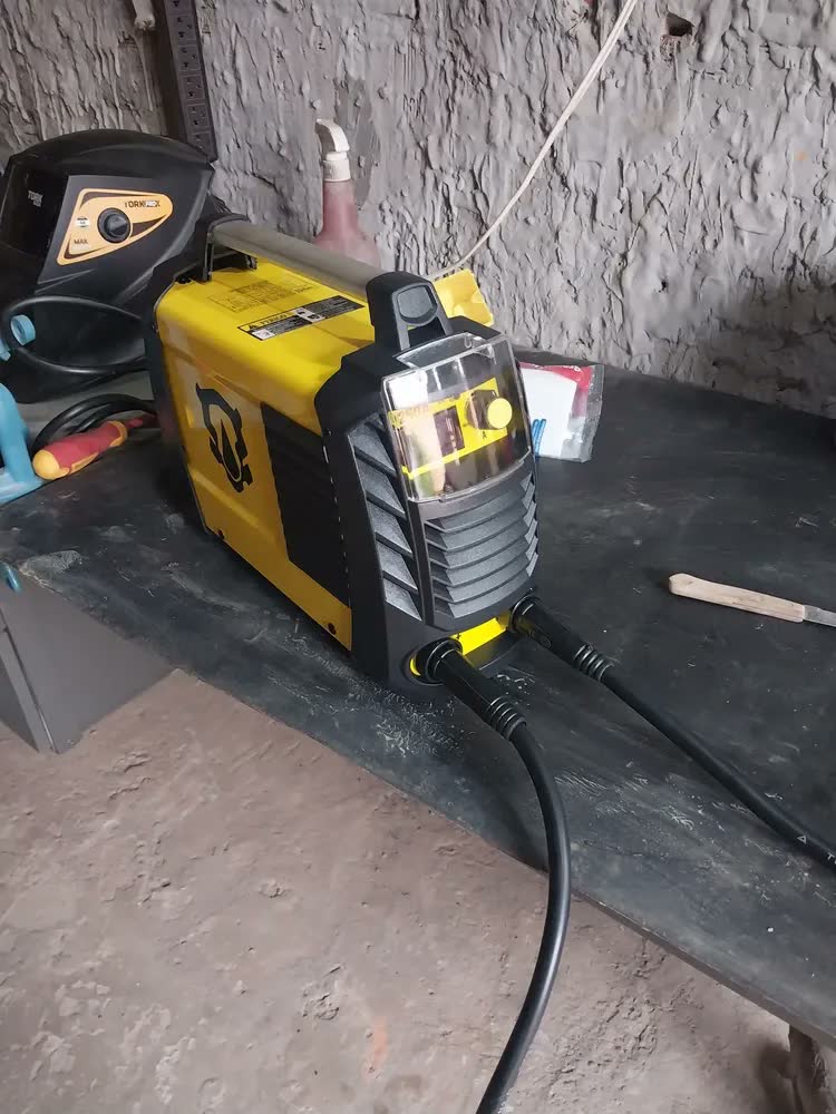 foto de Maquina De Solda Eletrica Inversora Mma Tig Eletrodo 170a Mi250a The Black Tools