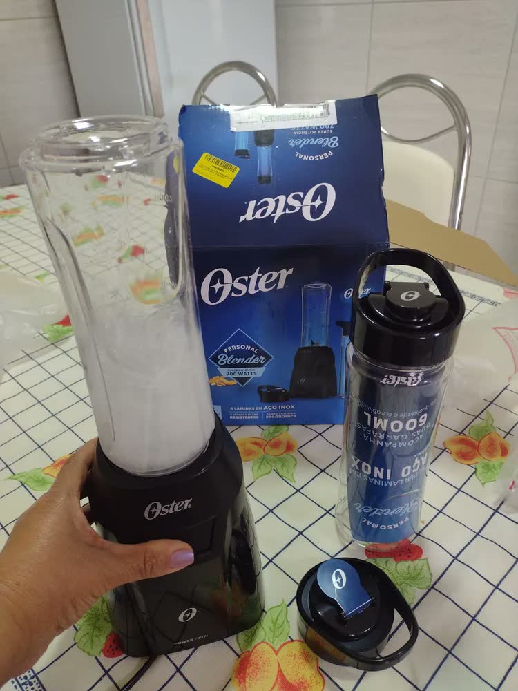 foto de Liquidificador Portátil OBLD700-220 Power Blender 2 Jarras Oster