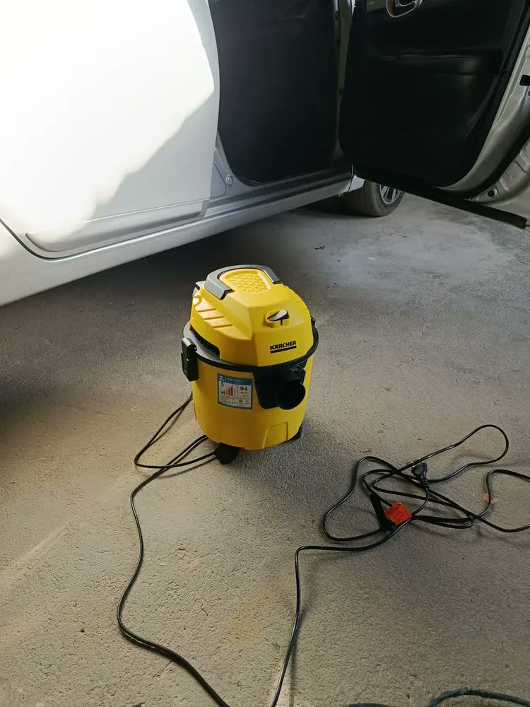 foto de Aspirador de pó e água Wdl1 Kärcher Yellow