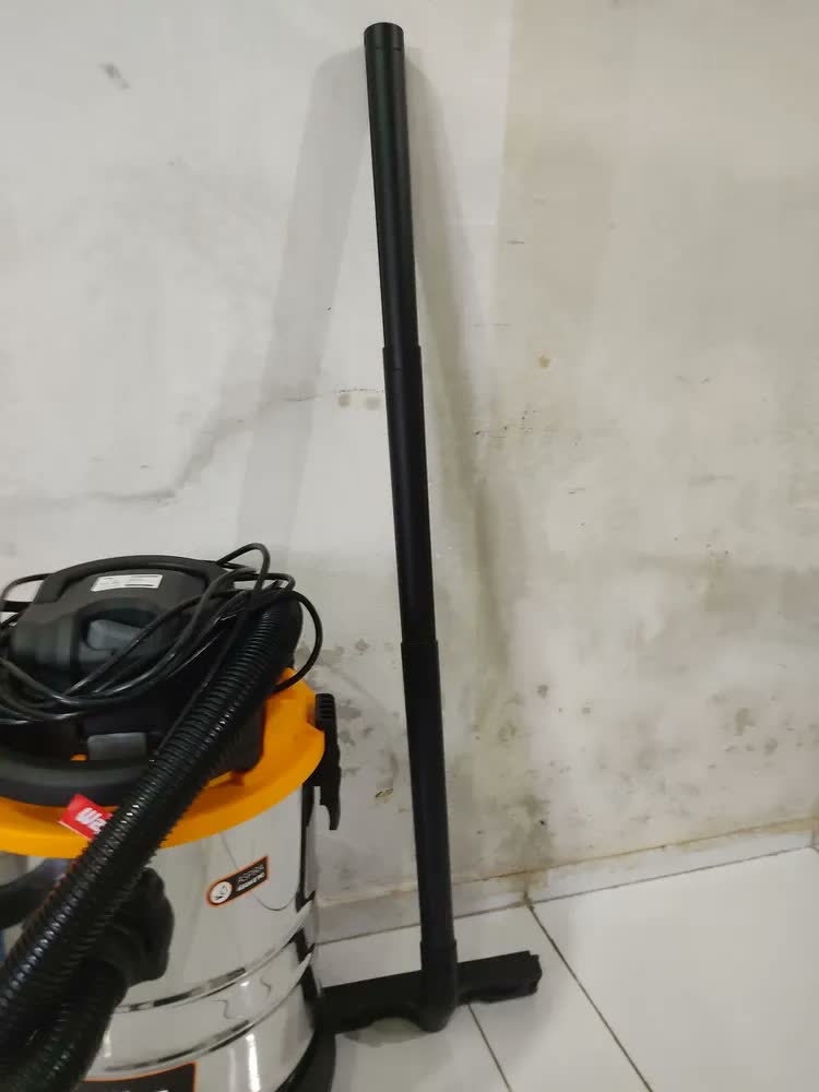 foto de Aspirador de Pó e Água WAP GTW INOX 25 Com Soprador e Potência de 2000W