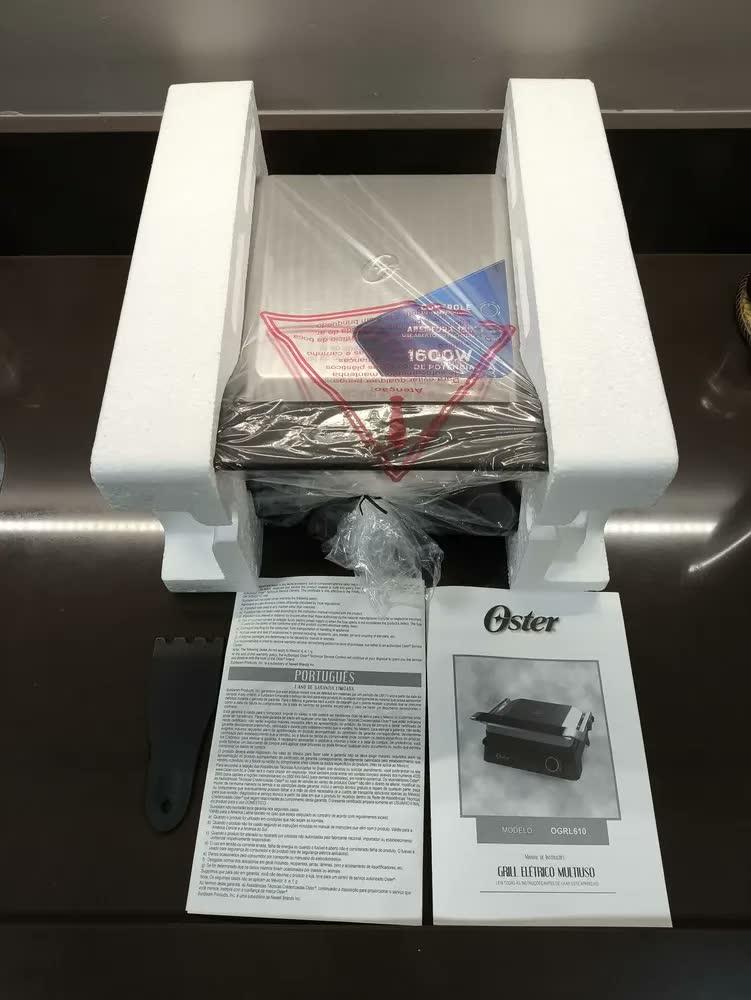 foto de Grill Elétrico Multiuso Ogrl610 Inox 2 Em 1 Oster Preto/prata