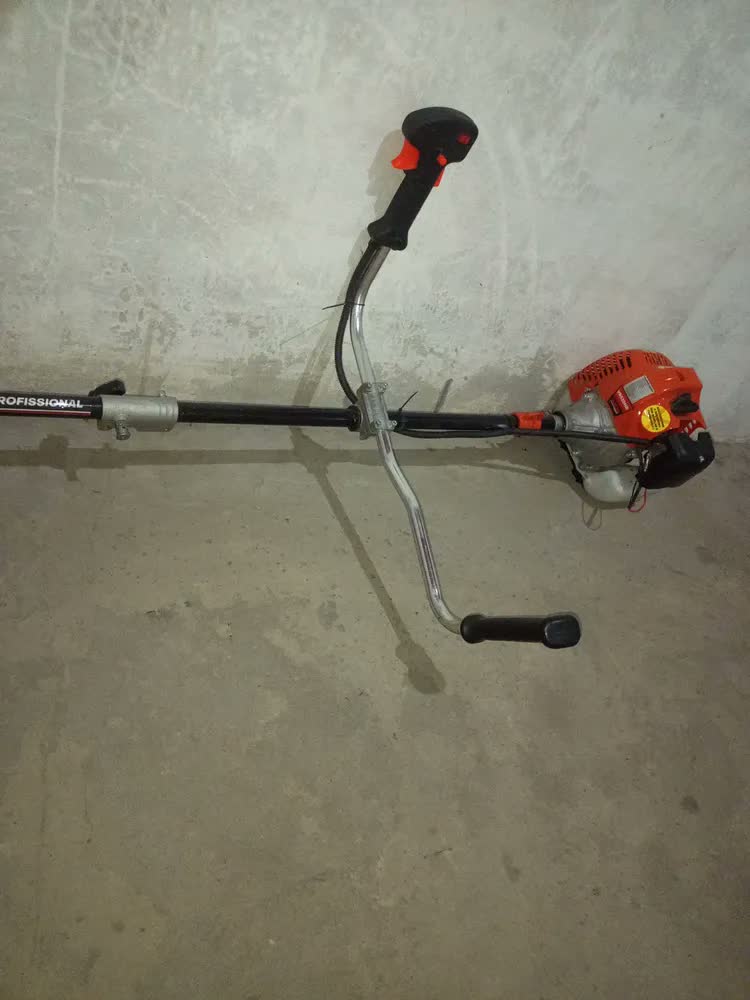 foto de Roçadeira Lateral A Gasolina 2t 52cc 2,5hp Vr520sb Vulcan