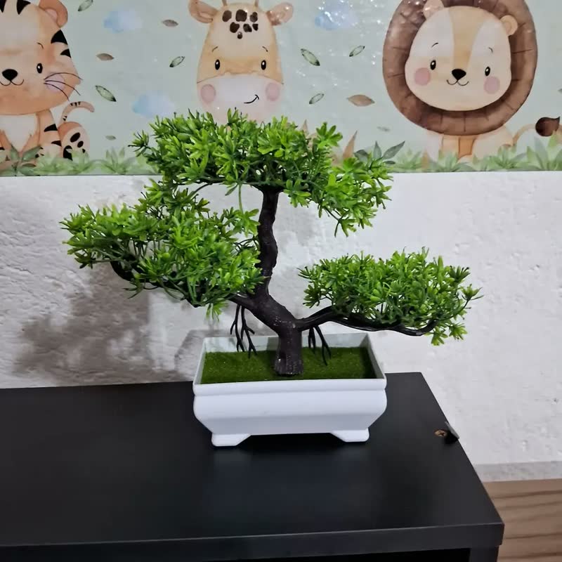 foto de Mini Árvore Bonsai Artificial Pinheiro Japonês 20cm com Vaso Verde Planta Decorativa Realista para Mesa Sala Escritório Estante