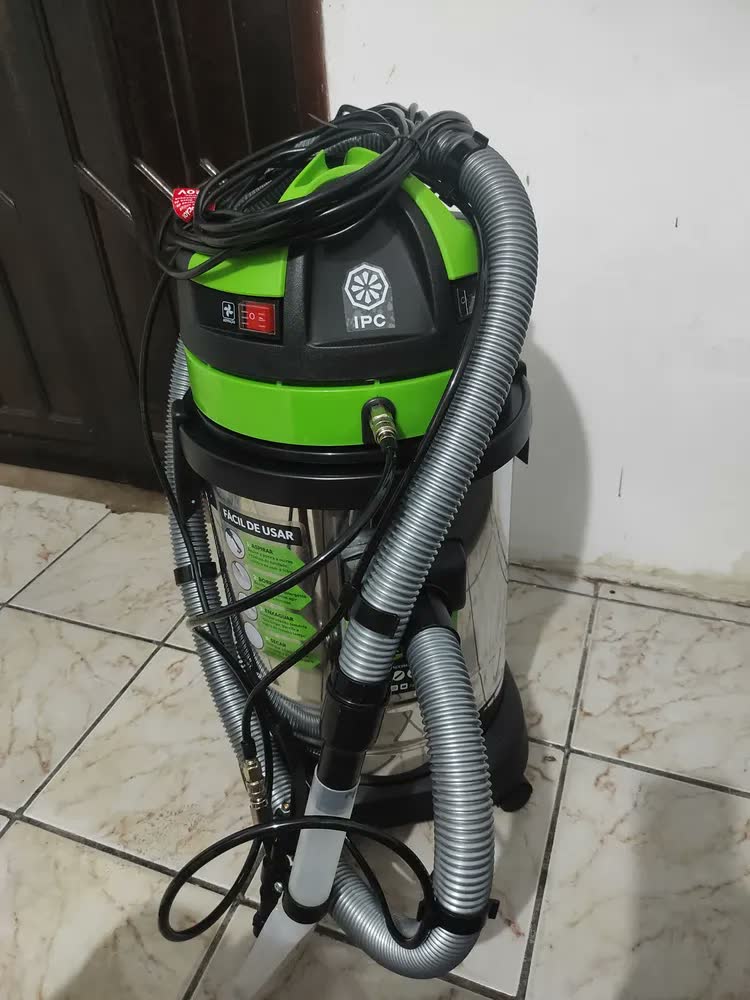 foto de Extratora Aspirador Pó E Líquidos 35l Ea135 Lite Ipc