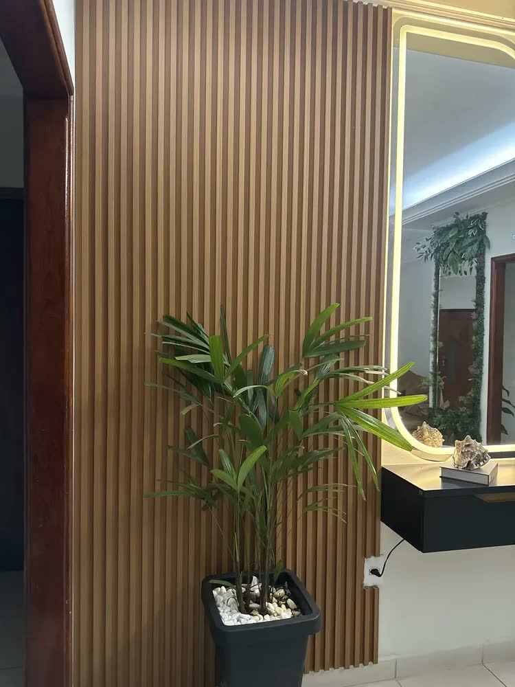 foto de Placas Painel Ripado Wpc 270x16cm Parede Teto