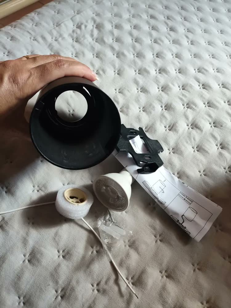 foto de Spot Sobrepor Redondo Delis Direcionável Led 3000K Branco Quente