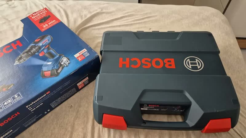 foto de Parafusadeira E Furadeira De Impacto 18v Gsb 18v-50 Com 2 Ba