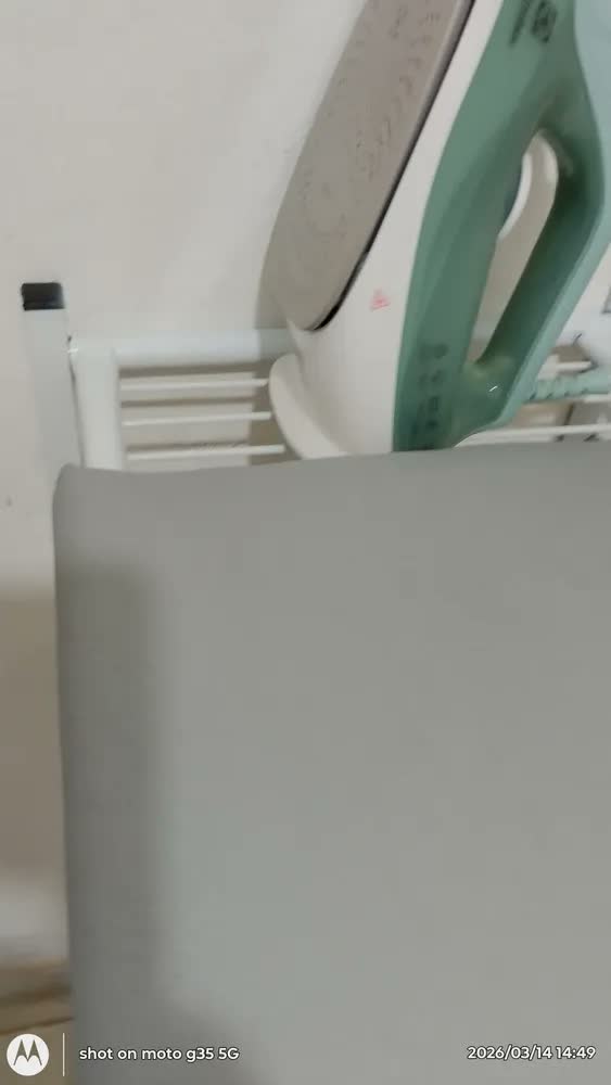 foto de Tábua De Parede Machado Casa E Lazer Suspensa Com Porta-Ferro Aço
