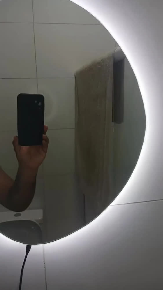 foto de Espelho Pequeno Com Luz Led 30*40 Barato Maquiagem Rosto