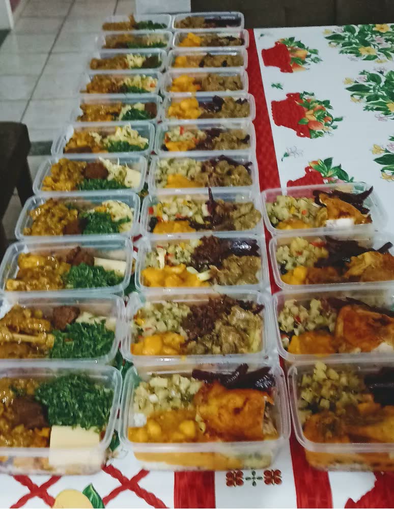 foto de Kit 6 Potes 1 Litro Retangular BPA Free Transparente Plástico Com Tampa Para Alimentos Marmita Fitness Apto Micro-ondas E Lava-louças Reutilizável Cozinha Geladeira Ponte Lar Utilidades