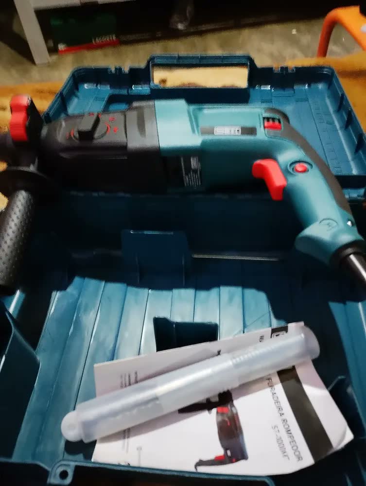 foto de Martelete Rotativo Furadeira Impacto 1000w 12pç Profissional Cor Azul