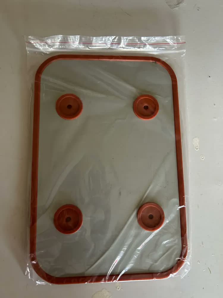 foto de Base Descanso Silicone P/ Ferro Passar A Vapor Industrial Cor Laranja