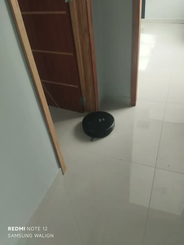 foto de Aspirador de pó robô philco 3 em 1 pas23 Com Mop Preto
