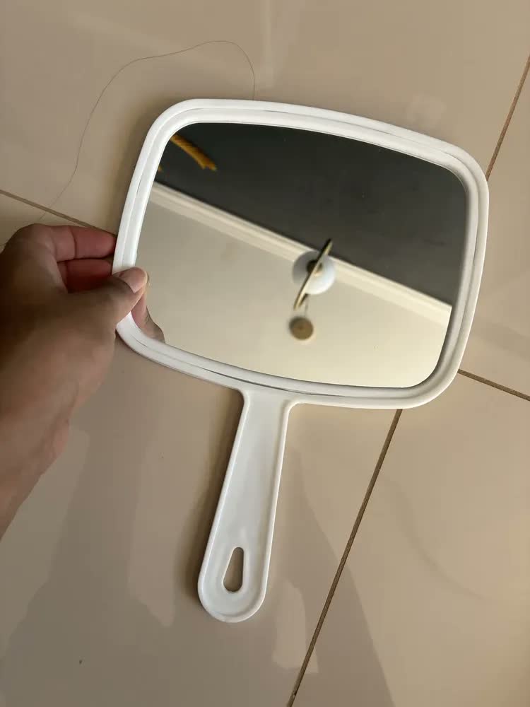 foto de Espelho de Mão Retangular Sem Luz Preto Mega Maquiagem para Maquiagem e Dentistas