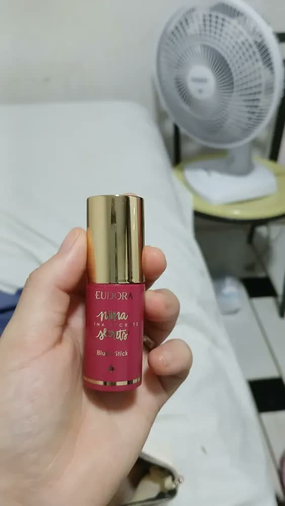 foto de Blush Stick Daily Coral Niina Secrets Eudora 5g