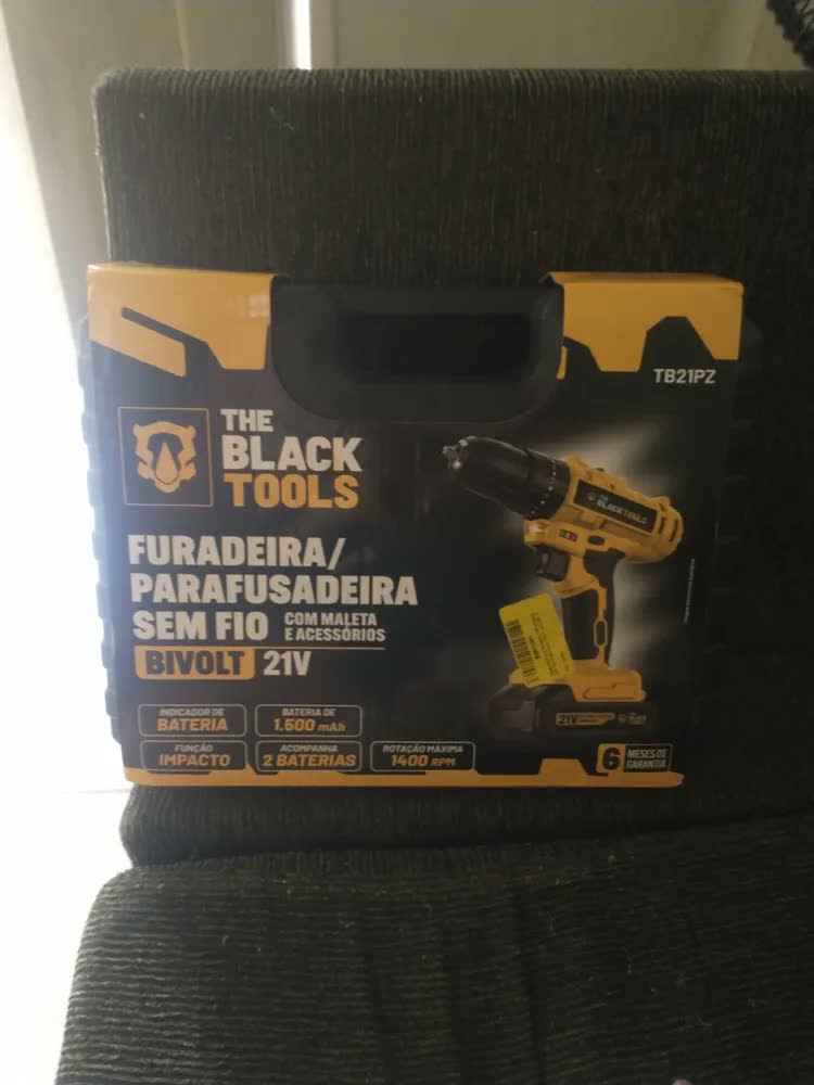 foto de Parafusadeira E Furadeira De Impacto 3/8 The Black Tools Tb21-pz Com 2 Baterias E Acessorios