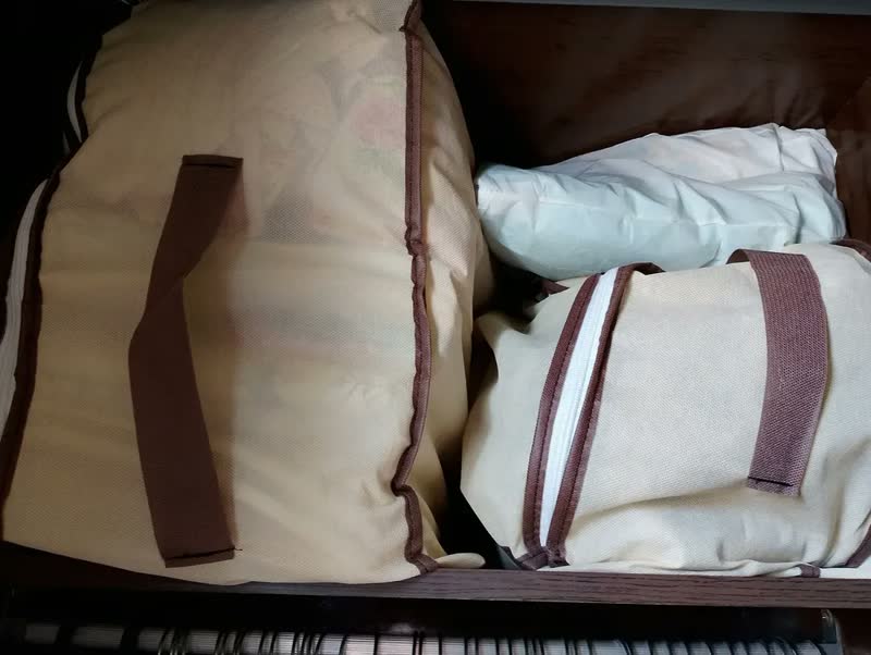 foto de Kit 5 Organizadores Multiuso Anti-mofo Edredom Roupas De Cama Cobertores Versátil Proteção Contra Umidade Tamanho G 60x45x30